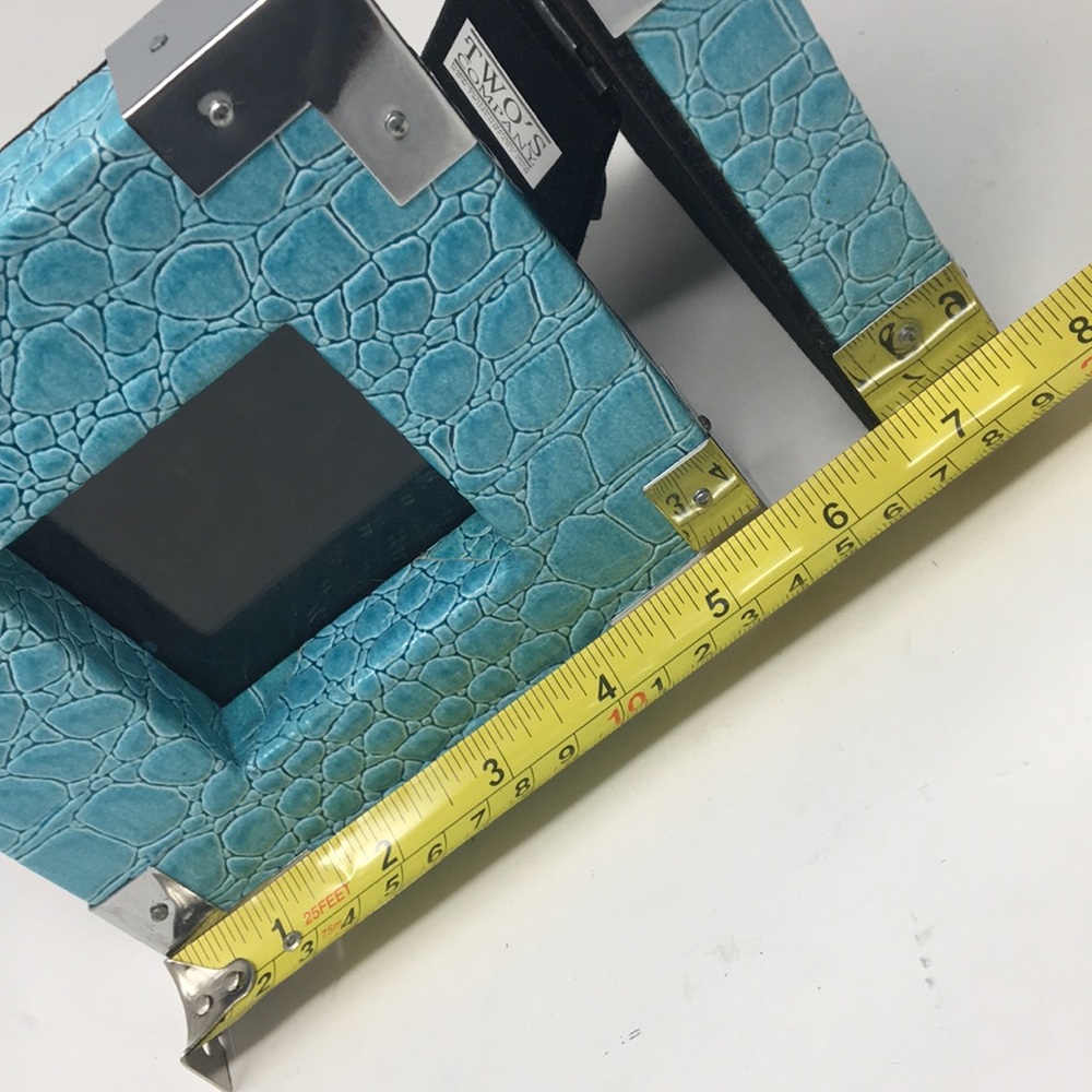 Turquoise Animal-hide Textured Square Frames - Picture 4 of 7